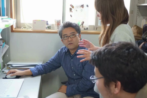 広津氏