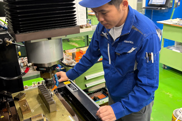 山岡製作所
